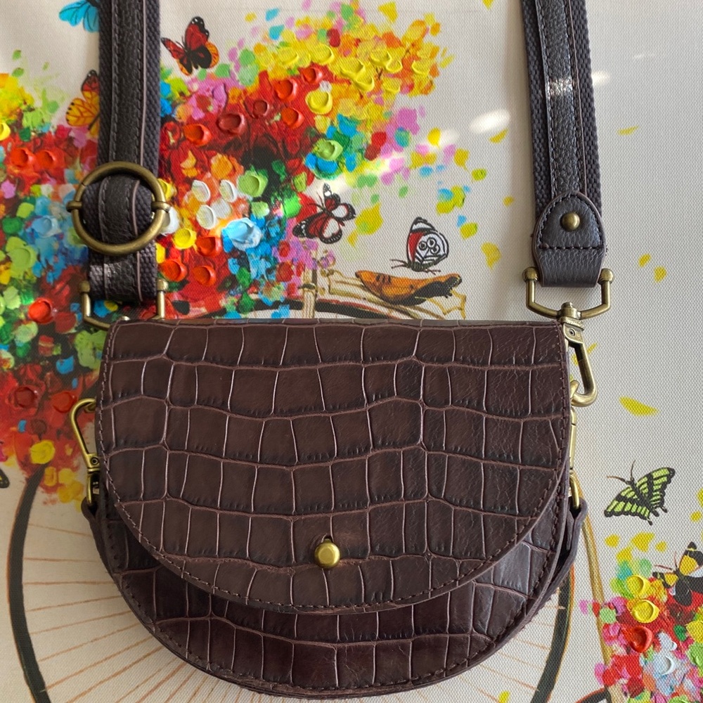 Madewell Dark Brown Croc-Embossed Saddle Crossbody.